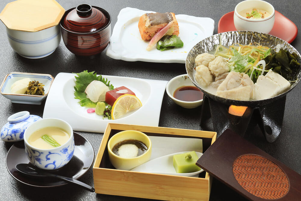 https://kamakurawakamiya.kkr.or.jp/dishes/plan/_MG_5235a.jpg