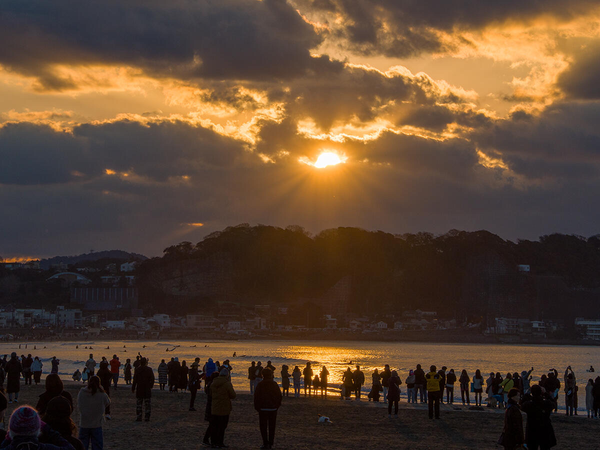 20260101由比ヶ浜_初日の出A7V00292-Edit のコピー.jpg